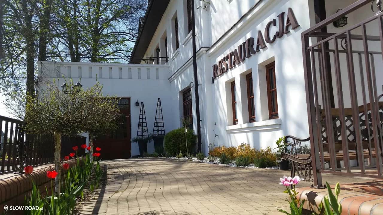 Dworek Biały Domek: Perła Smardzewic Wypoczynek i Wesela nad Zalewem