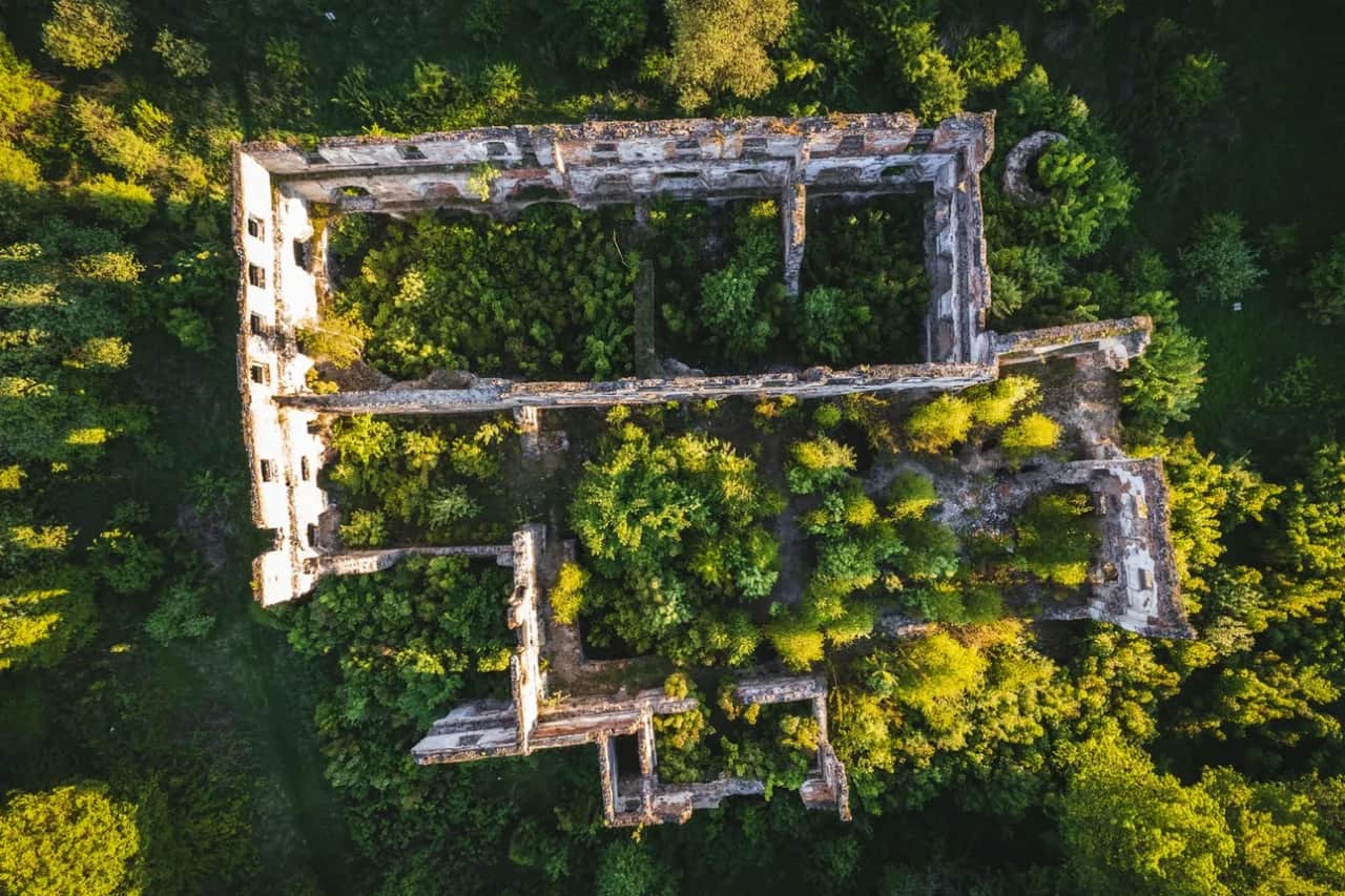 Kamienna Góra: Odkryj atrakcje, tajemnice i cuda natury!